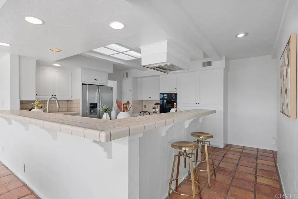 https://cdn.realtyfeed.com/cdn/127/306712493/6057dd322cdd9377ecdfc2129aae0dc3.webp