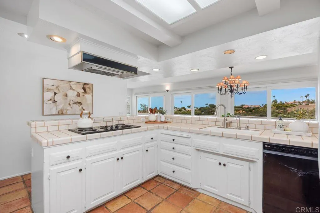 https://cdn.realtyfeed.com/cdn/127/306712493/a5c7561aa7530bfccc20470688015053.webp