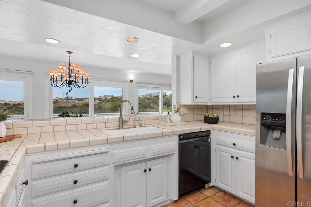 https://cdn.realtyfeed.com/cdn/127/306712493/f943966dfeb226fc2ddf051dc5ede194.webp