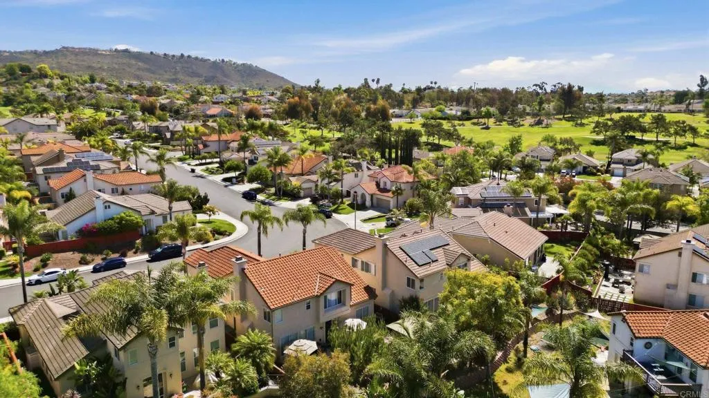 https://cdn.realtyfeed.com/cdn/127/306712500/0b4f54d571b974236479d5d2c049de87.webp