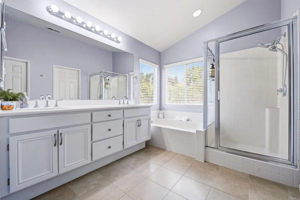 https://cdn.realtyfeed.com/cdn/127/306712500/1d1edc31cdbf7e82e7f92db4b80fb8fd.webp
