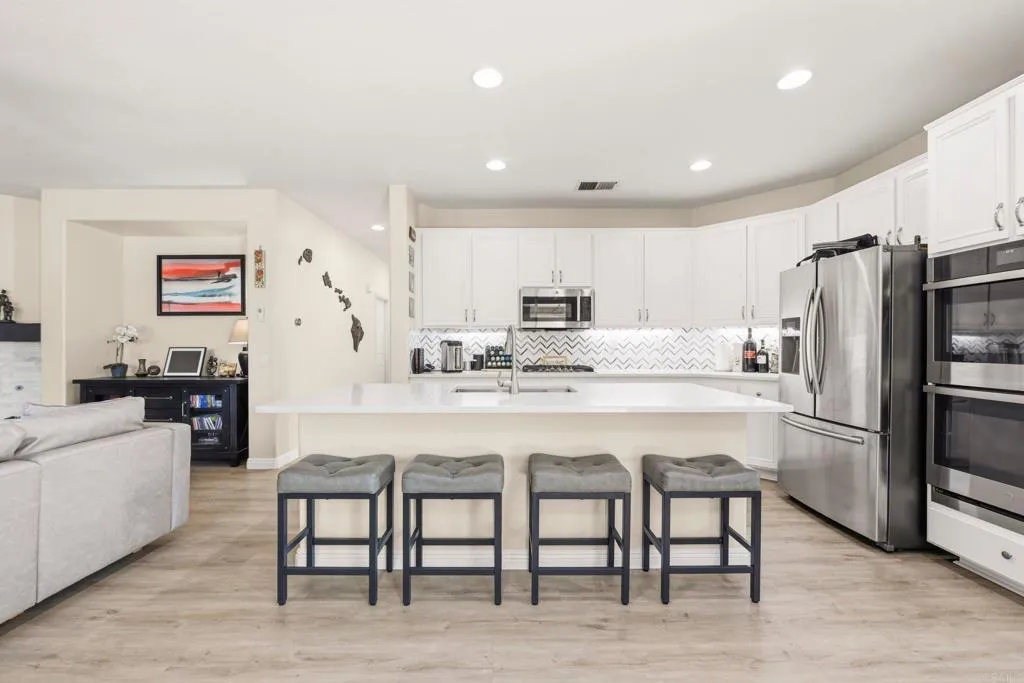 https://cdn.realtyfeed.com/cdn/127/306712500/d198881b92762f8d7cd5b8831c7b842c.webp