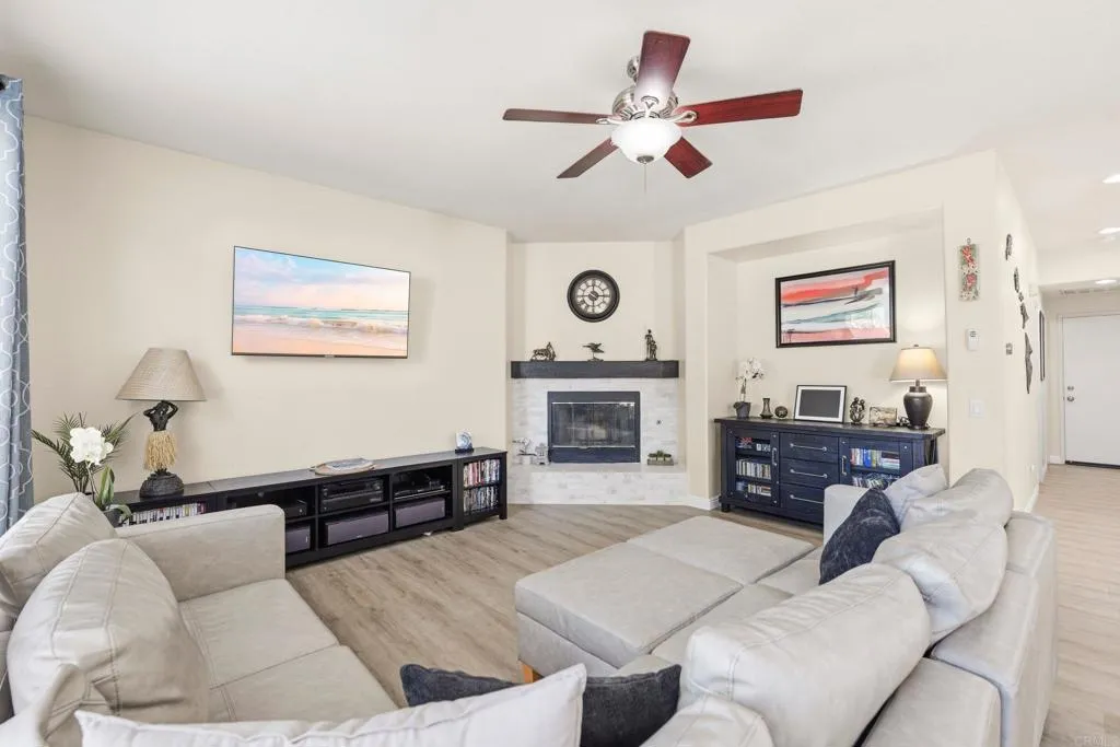 https://cdn.realtyfeed.com/cdn/127/306712500/dbee193724edbf1fa02090ca86bb6b74.webp