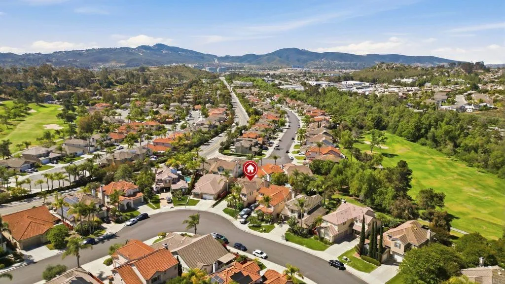https://cdn.realtyfeed.com/cdn/127/306712500/f69b1f3a518376e920d3fa53c450eb15.webp