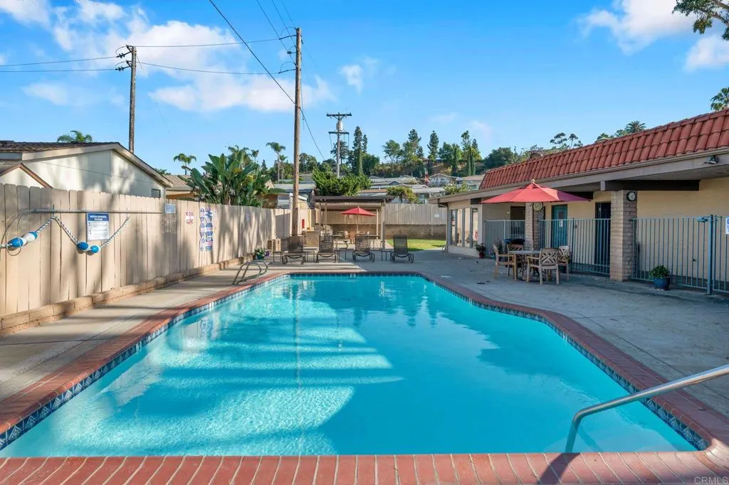 https://cdn.realtyfeed.com/cdn/127/306712519/0c606aac3f63cee1c446e203256568d4.webp