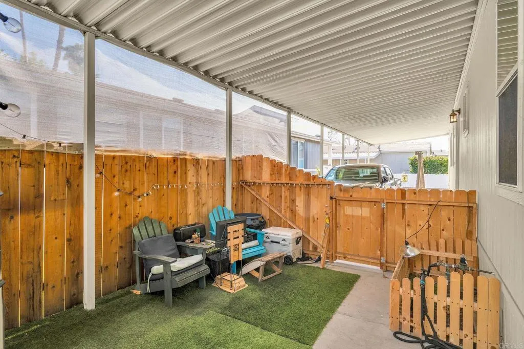 https://cdn.realtyfeed.com/cdn/127/306712519/ce9443d9fb5d4e973d3586cb57f29bf8.webp