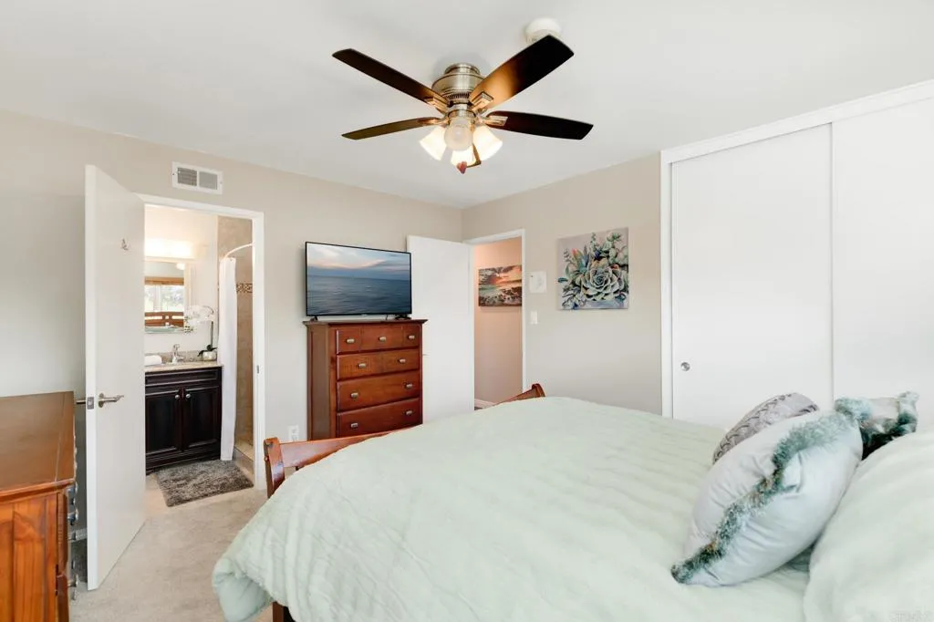 https://cdn.realtyfeed.com/cdn/127/306712534/19df75abbb2ddb793d89cad16c949de5.webp
