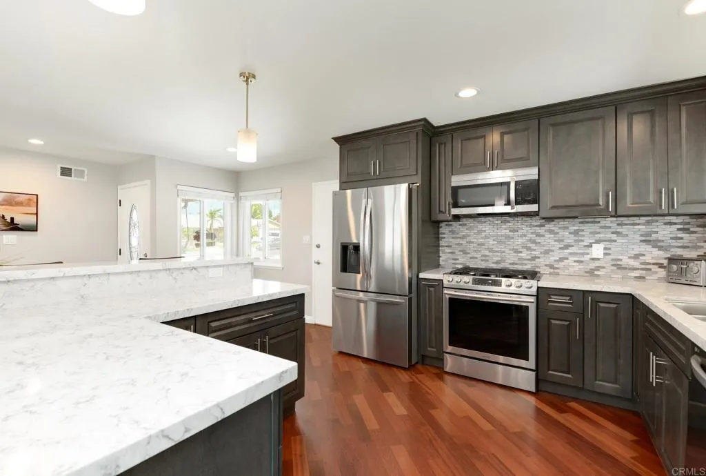 https://cdn.realtyfeed.com/cdn/127/306712534/dd53327fa76b3f30db354555a766749a.webp