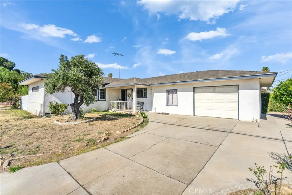 9287 Alder, Fontana, CA 92335 - Photo 3 of 38, Fontana, CA