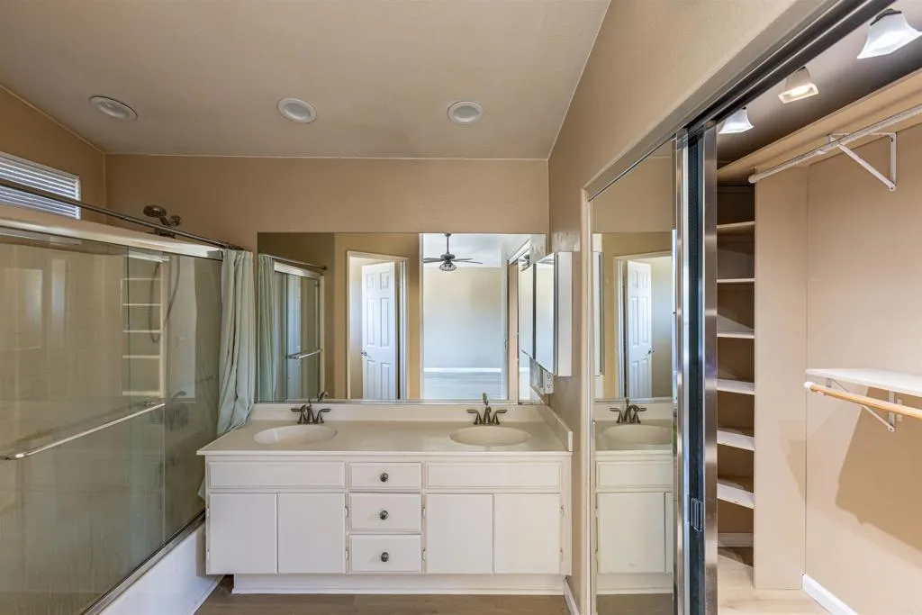 https://cdn.realtyfeed.com/cdn/127/306712560/4a16423fdd5a4cf79c2f0858d49c2d78.webp