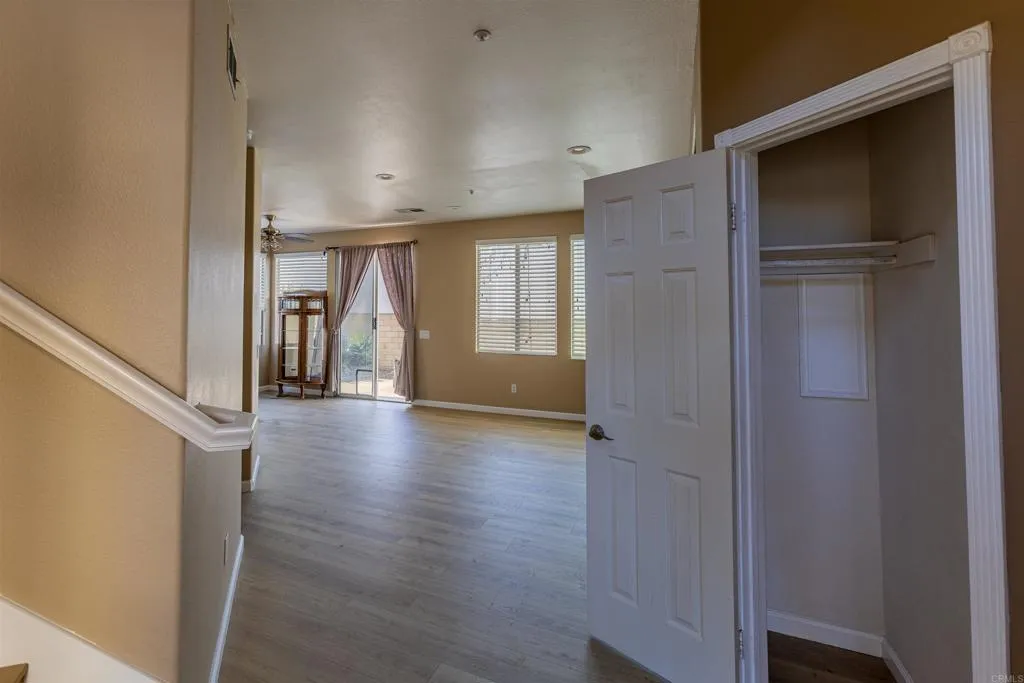 https://cdn.realtyfeed.com/cdn/127/306712560/8b7cb41de7747136ed5b0582702e926d.webp