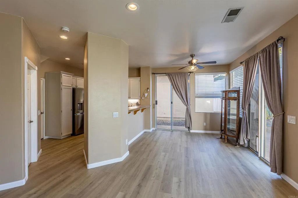 https://cdn.realtyfeed.com/cdn/127/306712560/d8be6d7f89d8c3cb3cc524128b9ebcfe.webp