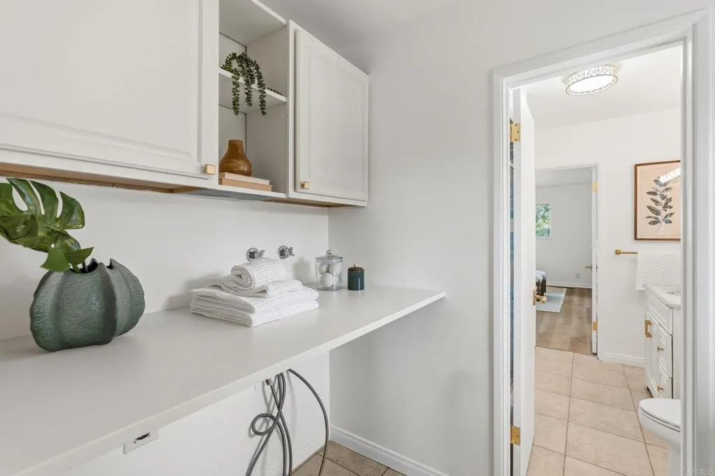 https://cdn.realtyfeed.com/cdn/127/306712571/23b2d2b2f1108f7539b5b47364ff50c1.webp