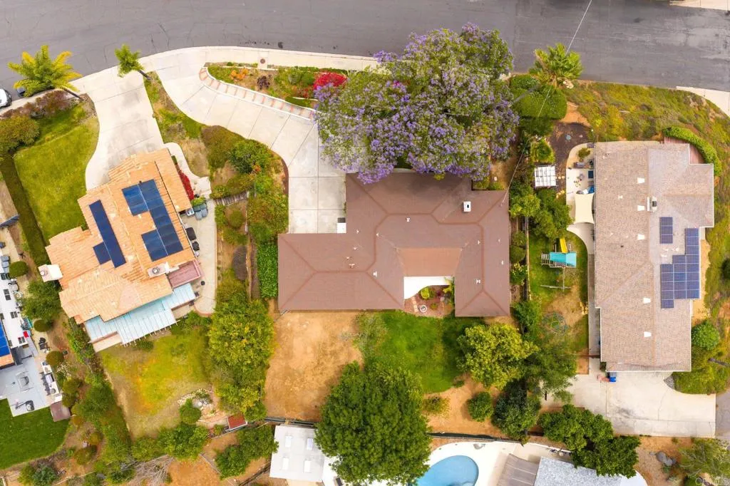 https://cdn.realtyfeed.com/cdn/127/306712571/44c6c5a30ac78f7e47b2c5c547dbba84.webp