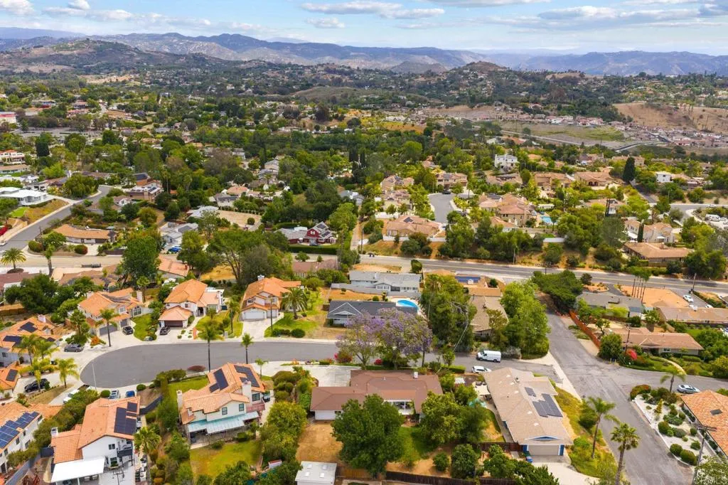 https://cdn.realtyfeed.com/cdn/127/306712571/589fda1e69a65e275abbe5a4a567b922.webp