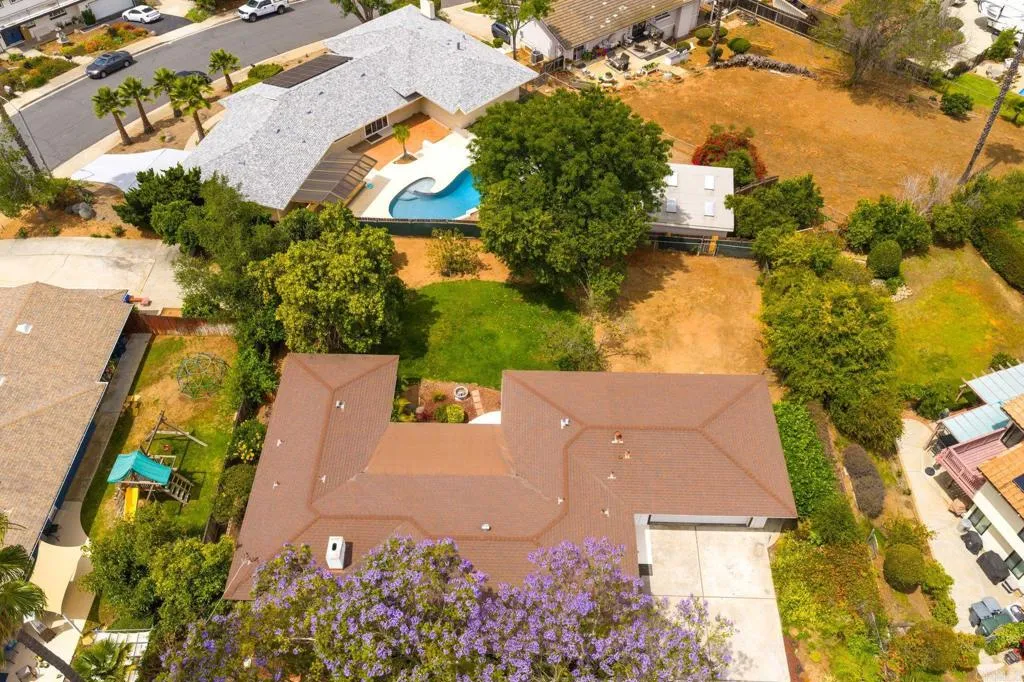 https://cdn.realtyfeed.com/cdn/127/306712571/7ea316c2815edd7f87a4768da8d554d6.webp