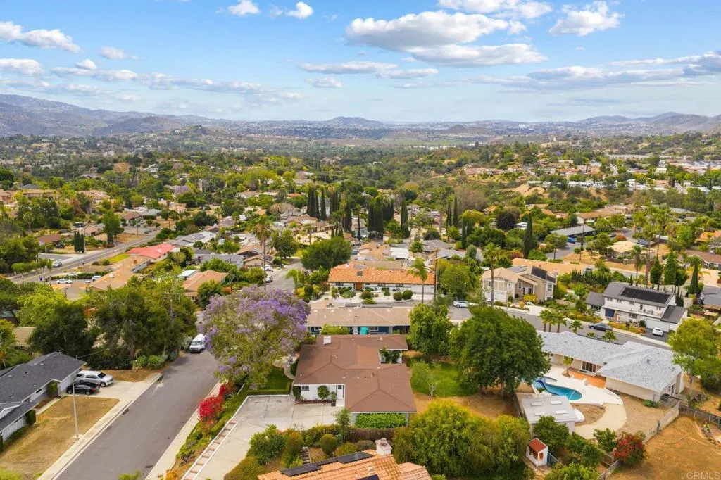 https://cdn.realtyfeed.com/cdn/127/306712571/9c900585a40abae25e4095982b300eb3.webp