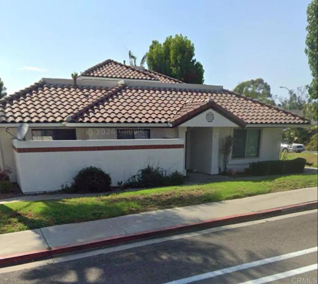 https://cdn.realtyfeed.com/cdn/127/306712615/935c4fbc03c5ff04ead706ad20699cb9.webp