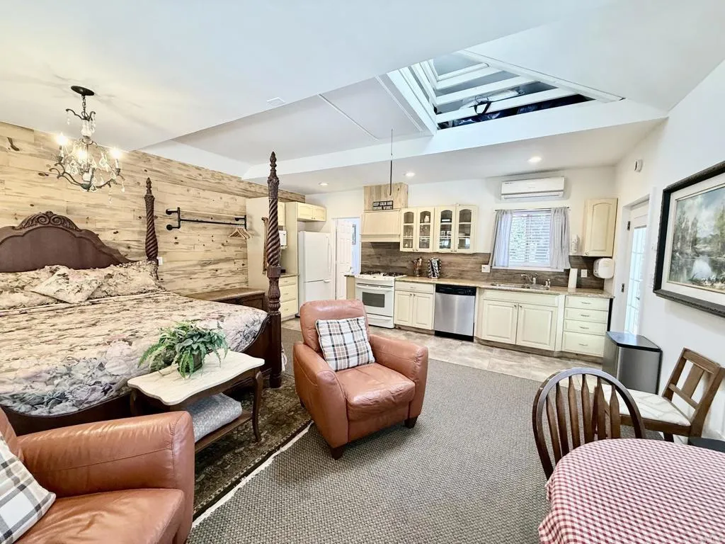https://cdn.realtyfeed.com/cdn/127/306712632/c6502e262302fdcb3fb94c8f81543ace.webp