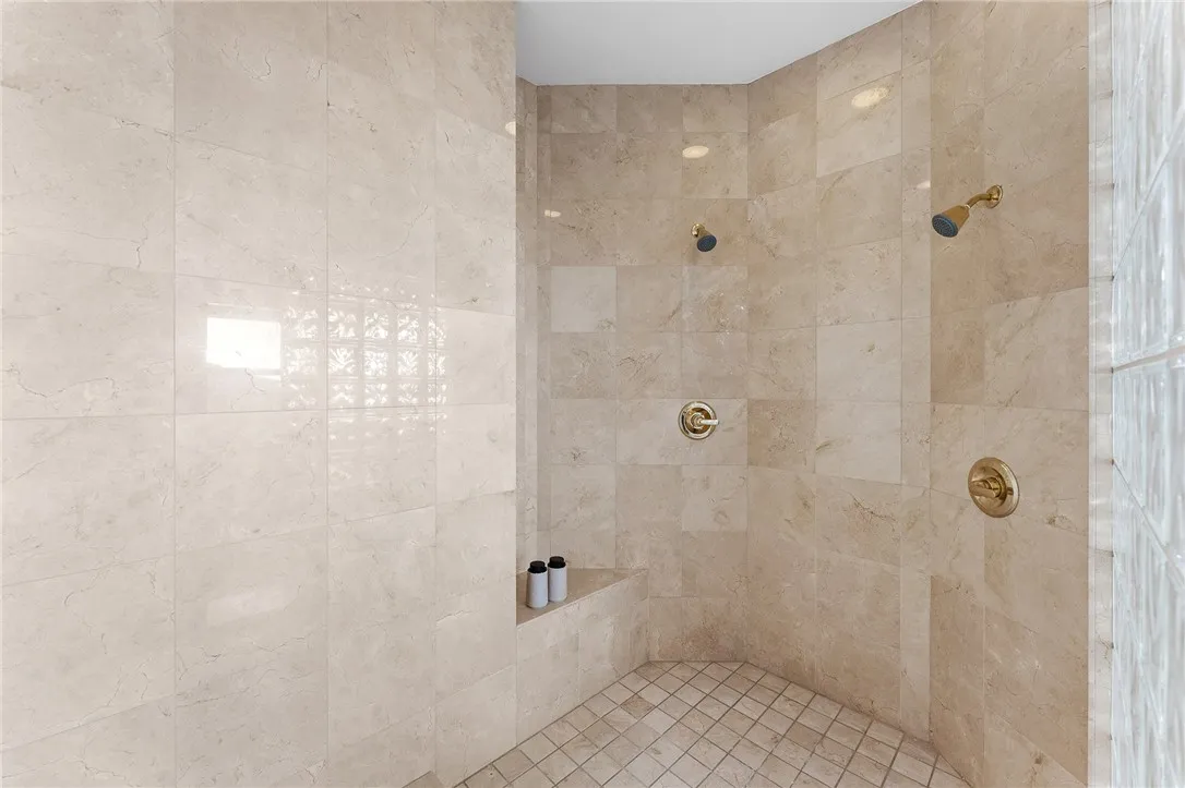 https://cdn.realtyfeed.com/cdn/127/306712639/461c030e2696806291bd1c1e195fb0fd.webp
