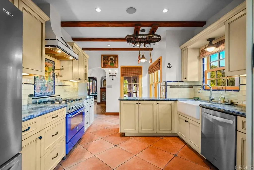 https://cdn.realtyfeed.com/cdn/127/306712642/0f1c148c779eaba381cf44e00d2d2767.webp