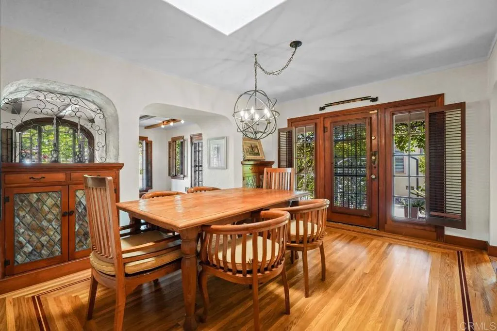 https://cdn.realtyfeed.com/cdn/127/306712642/c6d994b90c8c3015d2d11896ab9439dc.webp