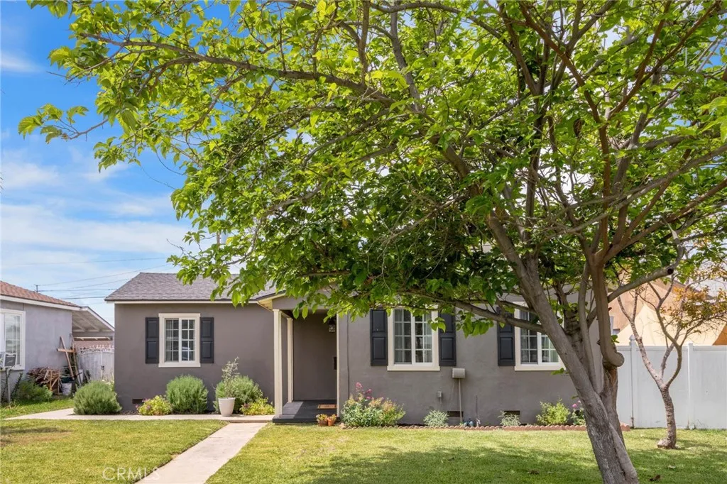 La Habra, CA 90631