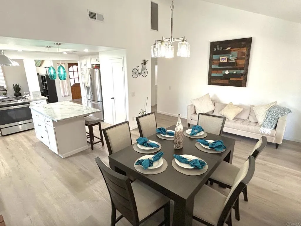 https://cdn.realtyfeed.com/cdn/127/306712657/4ca6ea37b2b1ced4fefa304dc5b6b32b.webp