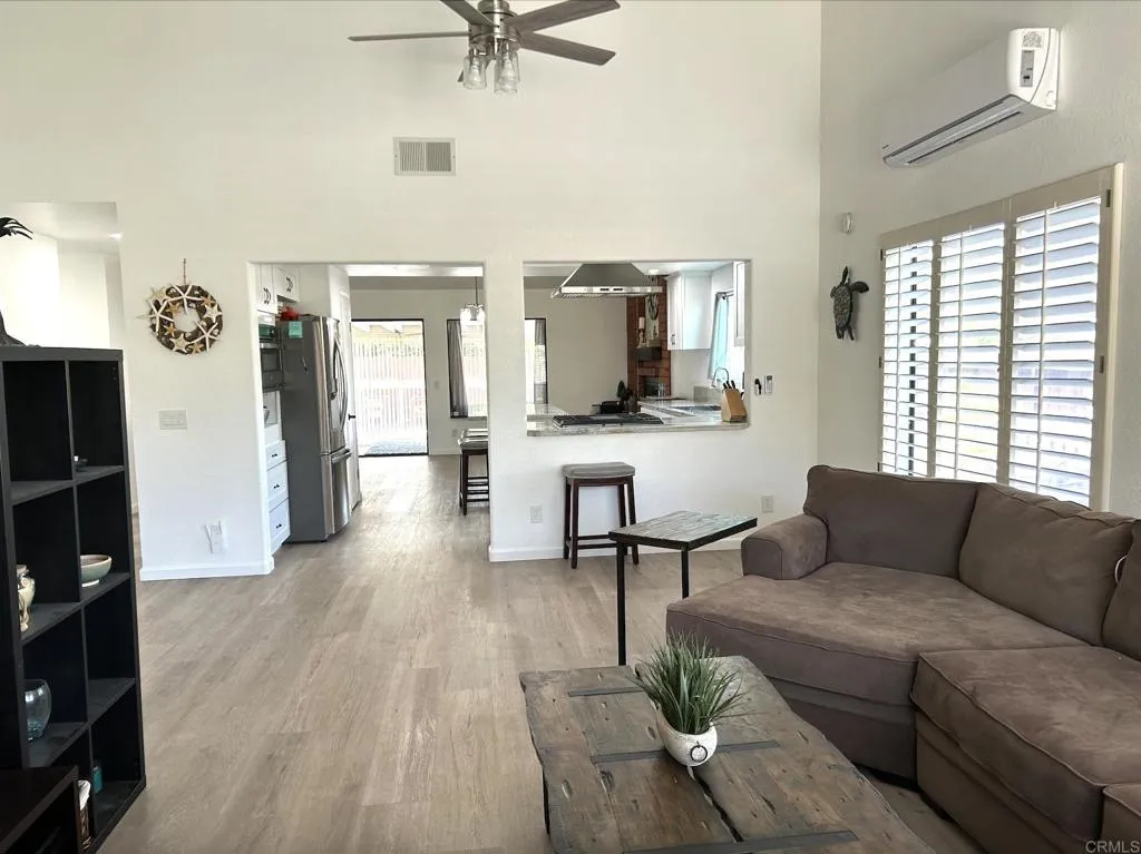 https://cdn.realtyfeed.com/cdn/127/306712657/c7f7f223612b541d044d8f82ada1b774.webp