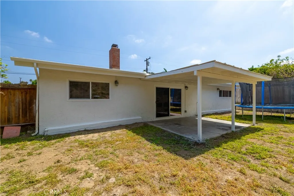 https://cdn.realtyfeed.com/cdn/127/306712668/922fd3dc2cf34ae1aae9a13b00fd4371.webp