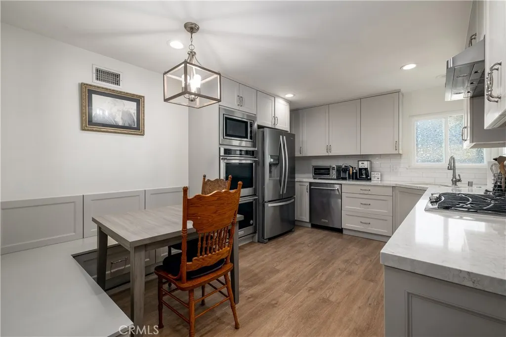 https://cdn.realtyfeed.com/cdn/127/306712668/cfdca131a07c12bd83f5a150f33d2580.webp