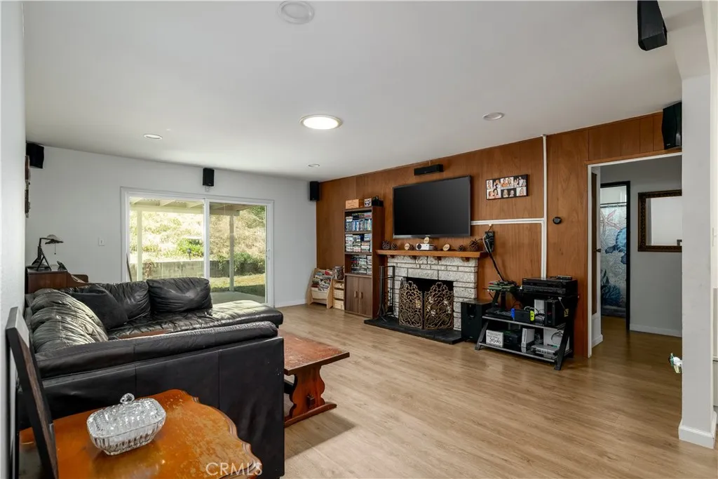 https://cdn.realtyfeed.com/cdn/127/306712668/eb64ad6613b26d46065dceb172932aea.webp