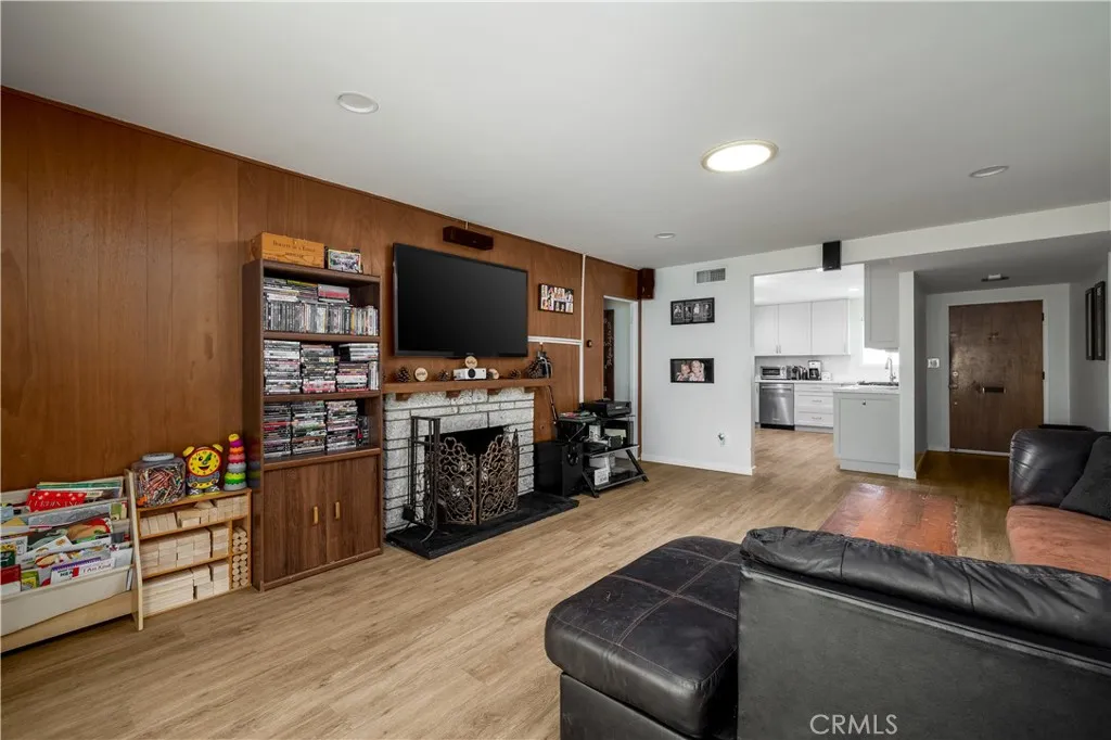https://cdn.realtyfeed.com/cdn/127/306712668/ff2ad9da16cdbb1fa2569d77cd46a6f3.webp