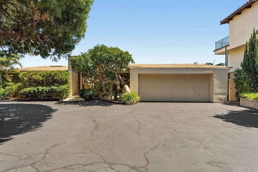 https://cdn.realtyfeed.com/cdn/127/306712698/02faafb73bcdc10d53fa17023a696238.webp