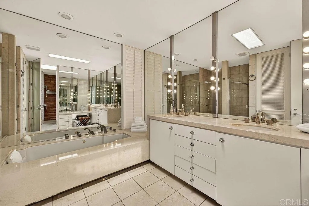 https://cdn.realtyfeed.com/cdn/127/306712698/14beda610deedfc5681f59615f91e66b.webp