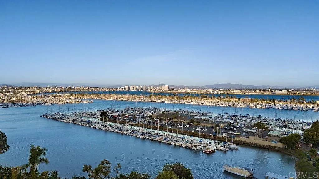 https://cdn.realtyfeed.com/cdn/127/306712698/587ef122c389f9074a76972d5c3604d6.webp