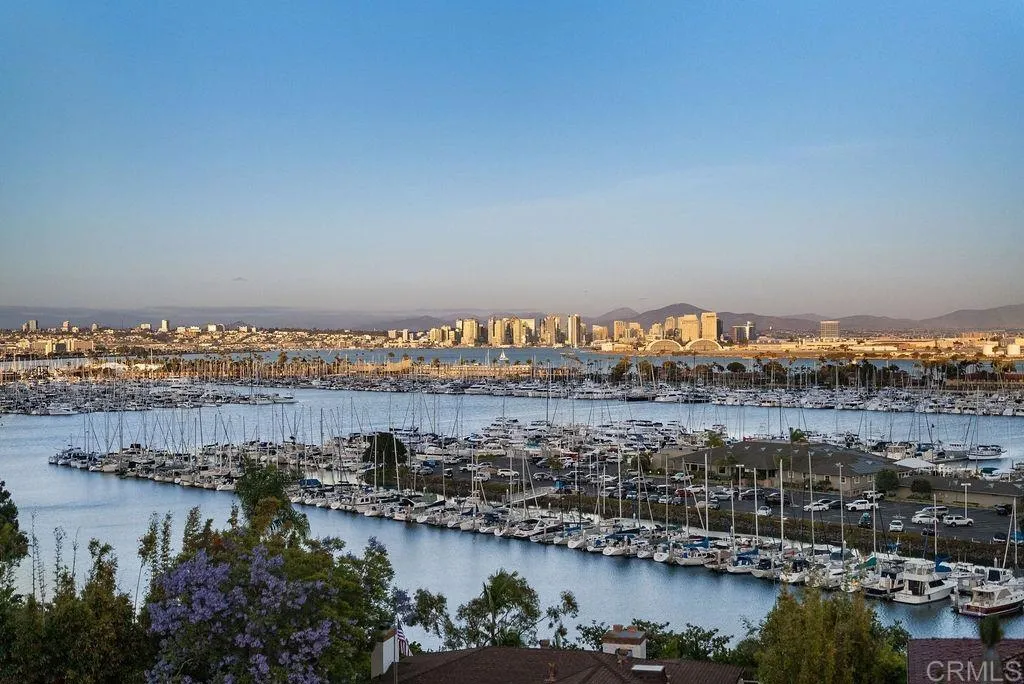 https://cdn.realtyfeed.com/cdn/127/306712698/6a1d2f4f2ed7a134b4c5a1c53d3dd427.webp
