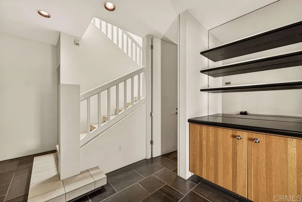 https://cdn.realtyfeed.com/cdn/127/306712698/b0e43b0e79ec17b3a9dd6c7934ae7cd0.webp