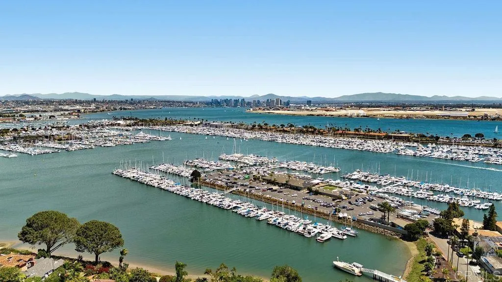 https://cdn.realtyfeed.com/cdn/127/306712698/e02f8da88569a416605f8553ea4af1ba.webp
