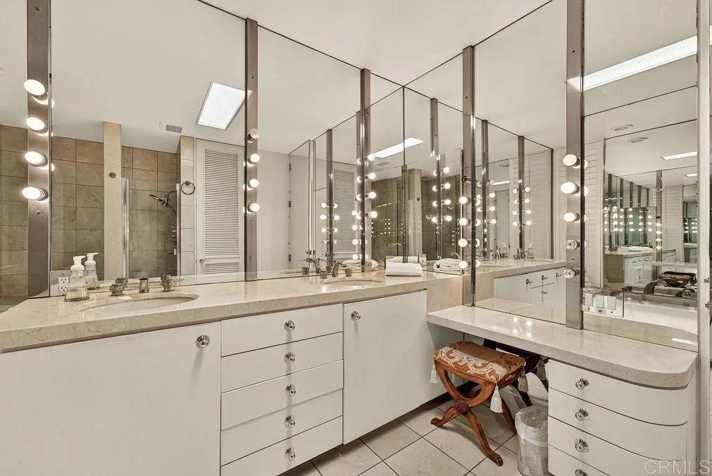 https://cdn.realtyfeed.com/cdn/127/306712698/e2e4c08b9b99908806d22a822600a3aa.webp