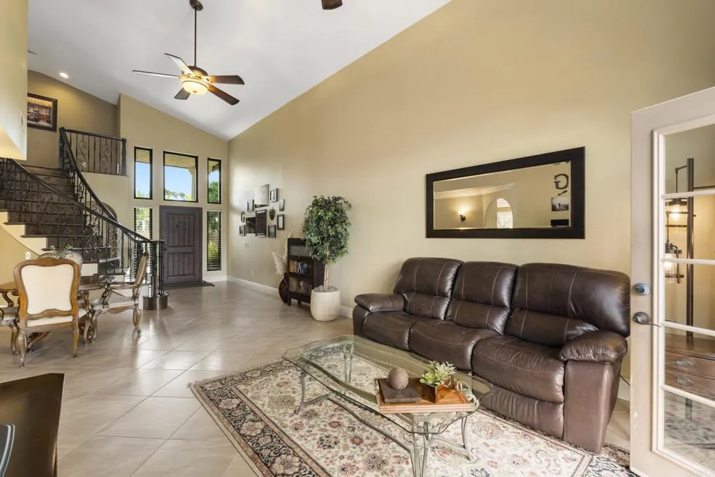 https://cdn.realtyfeed.com/cdn/127/306712721/03a974ac4c3e3e228c70123275020175.webp