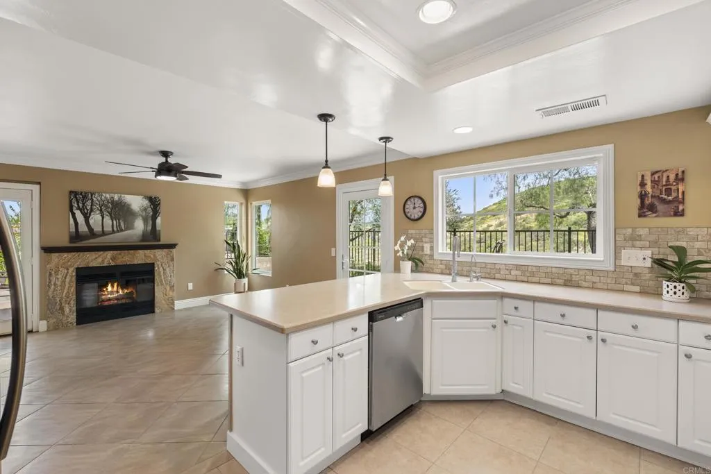 https://cdn.realtyfeed.com/cdn/127/306712721/308e98706a3f95743dcdaf87e91eb3ff.webp