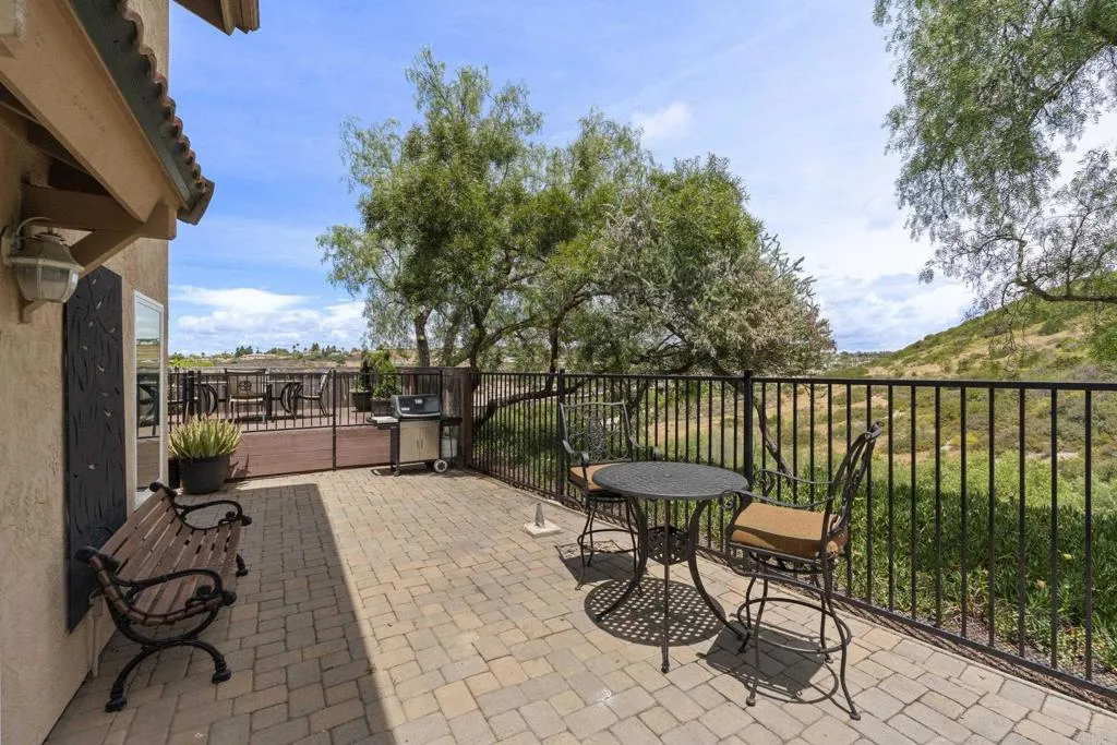 https://cdn.realtyfeed.com/cdn/127/306712721/9f8f500d96465589c45d329b6ea28b39.webp