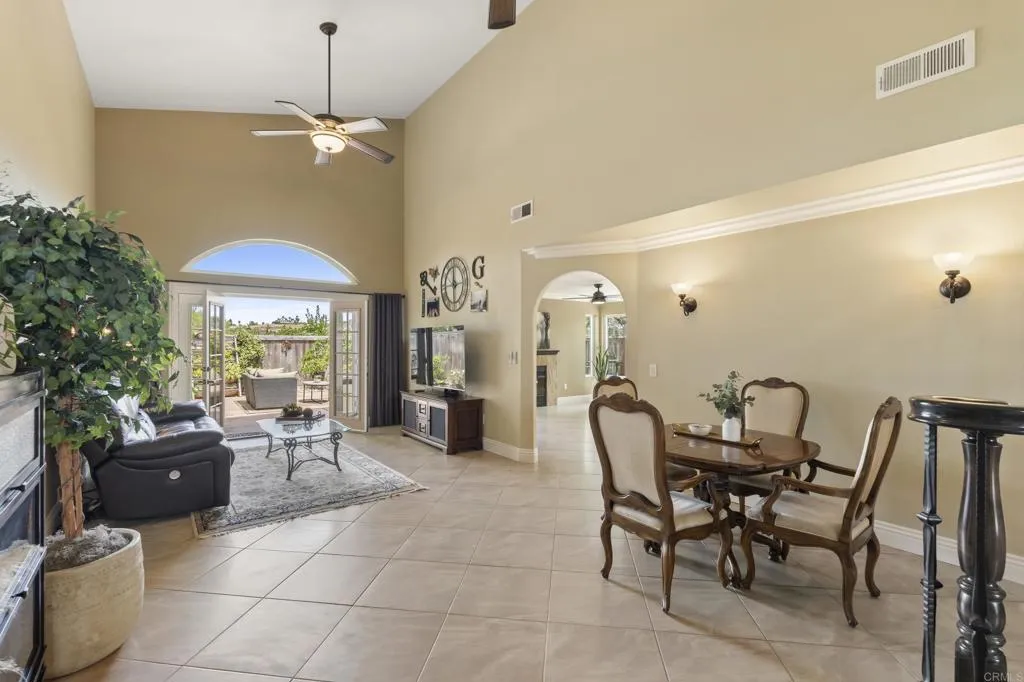 https://cdn.realtyfeed.com/cdn/127/306712721/f47cc087897da9b7f8f38f694b42afd4.webp