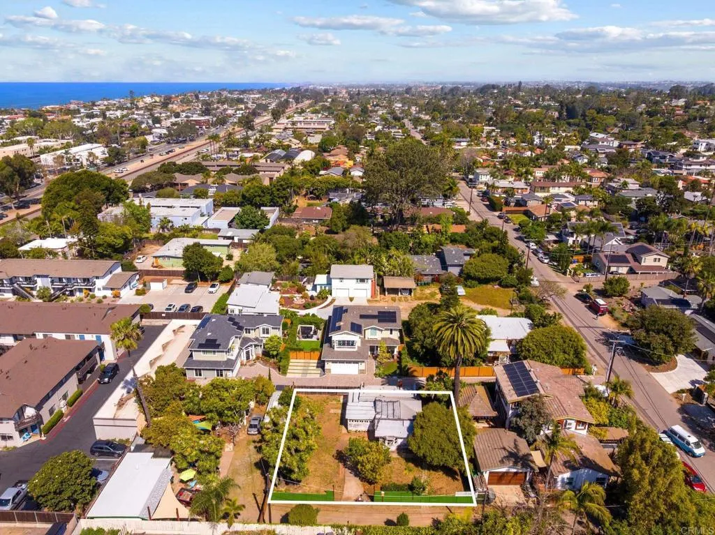 https://cdn.realtyfeed.com/cdn/127/306712735/a2cecfb37196e10417082a8b037ae8a5.webp