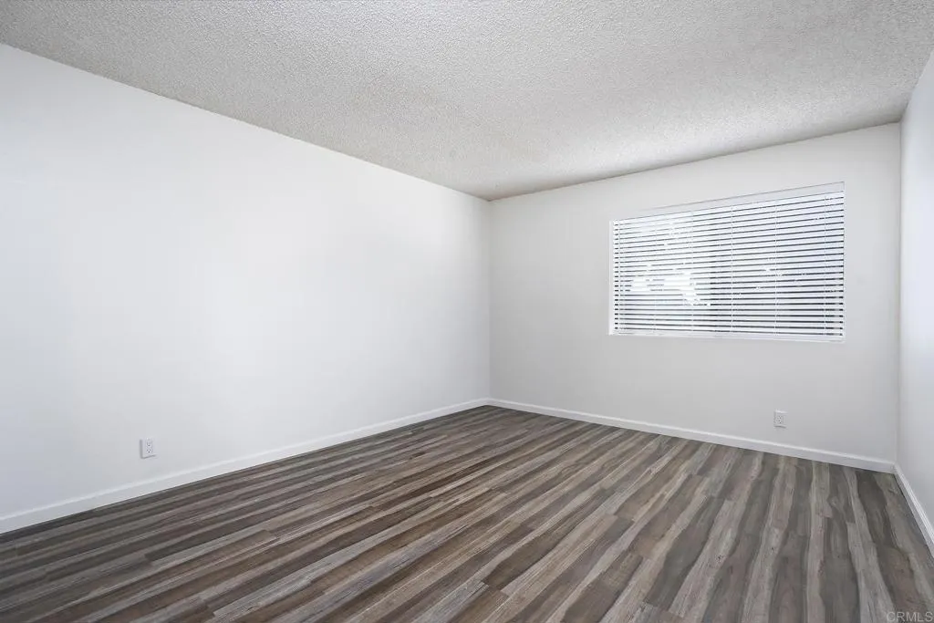 https://cdn.realtyfeed.com/cdn/127/306712771/4b534cdda28a41f1675b291929910a01.webp