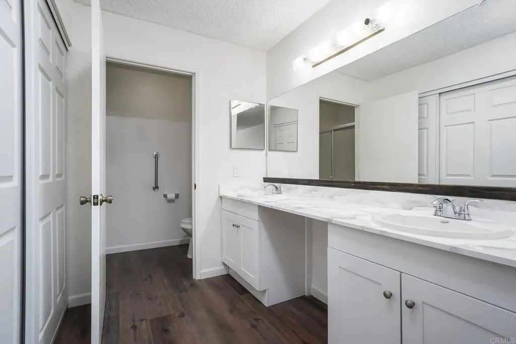 https://cdn.realtyfeed.com/cdn/127/306712771/5a120649dee9b4c39f69290acefc8a19.webp