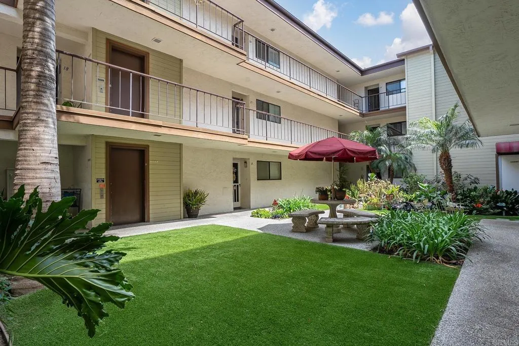 https://cdn.realtyfeed.com/cdn/127/306712771/89857acd0a9d4fdc39f7e54c643c4df6.webp