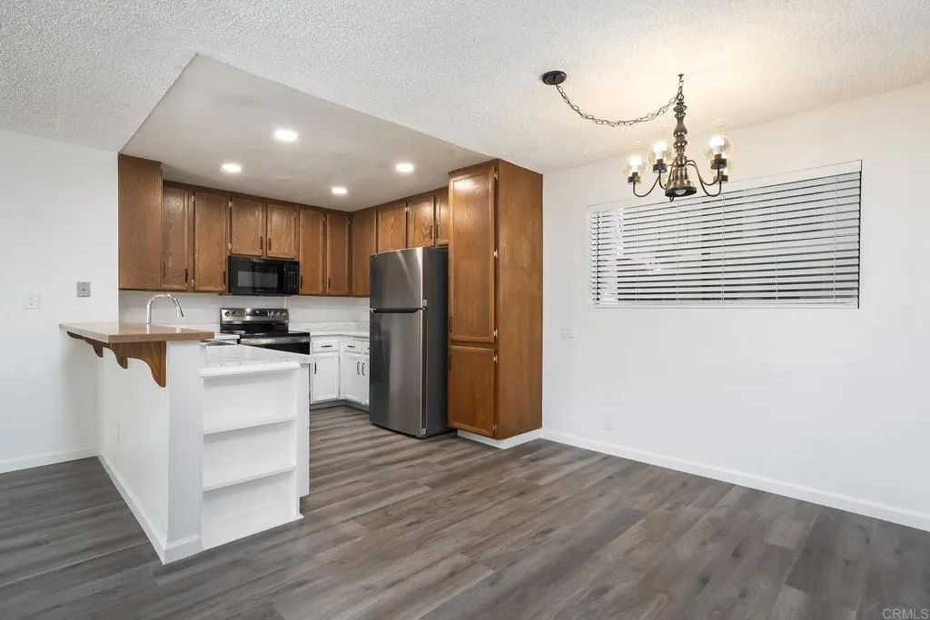 https://cdn.realtyfeed.com/cdn/127/306712771/b5f3bce74c64fa90d06a5fbccf2355e5.webp