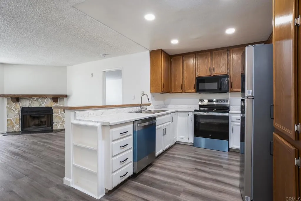 https://cdn.realtyfeed.com/cdn/127/306712771/c53637f991a8ceb0b6ec94b372f32311.webp